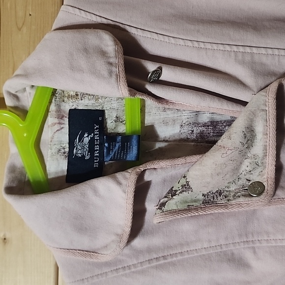 Burberry Trench Coat Pastel Pink Size 10 Preloved Girls - Picture 5 of 9